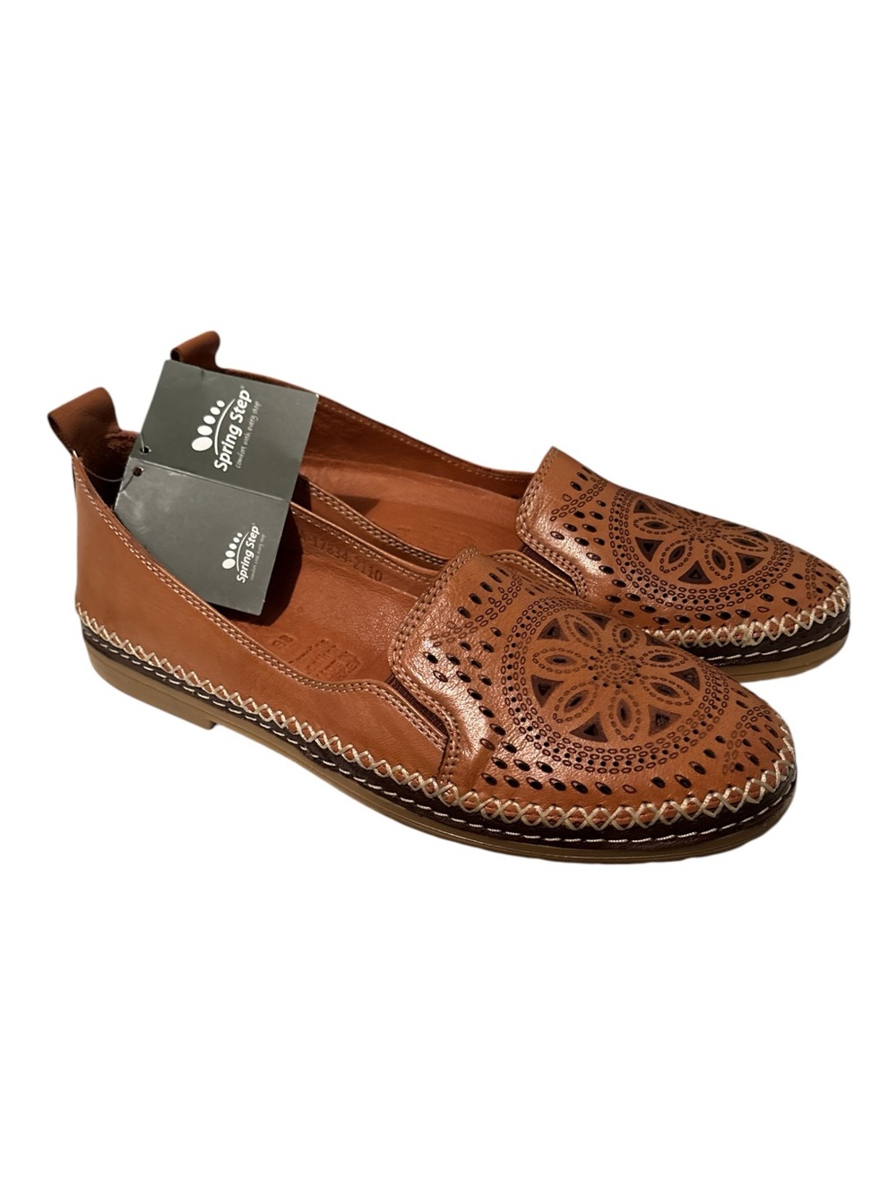 NEW Spring Step Ingrid Perforated Leather Slip-On Comfort Loafers Camel Size 38